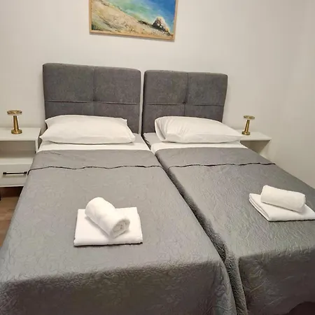 Marta 2 Appartamento Makarska